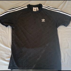 ADIDAS ORIGINAL REPEATING T-SHIRT